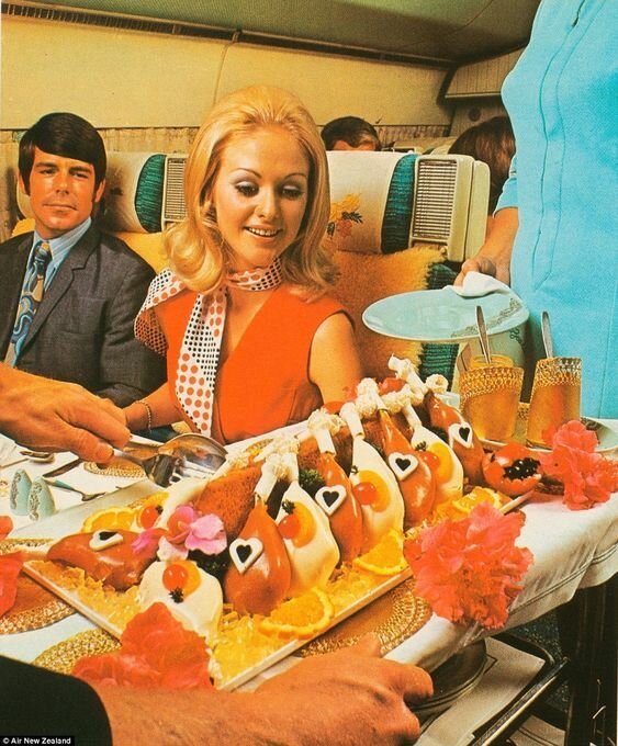 Дни когда наши мамы и бабушки были стюардессами Дни когда наши мамы и бабушки были стюардессами авиатур,история,Стюардессы