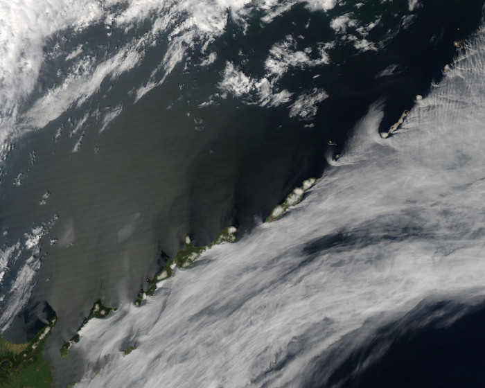 Вид из космоса на Южные Курильские острова. | Фото: flickr.com.