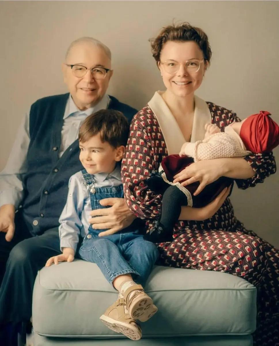 Татьяна Брухунова рассказала о мечте завести третьего ребёнка от Евгения Петросяна