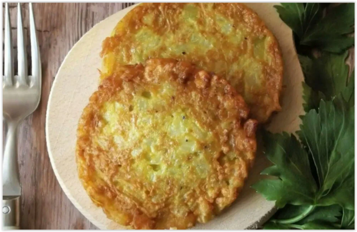 Беру 3 луковицы и жарю вкуснейшие луковые оладьи - хитовый рецепт о котором мало кто знает