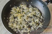 Фото приготовления рецепта: Расстегаи с рыбой, рисом, варёными яйцами и зеленью - шаг №12