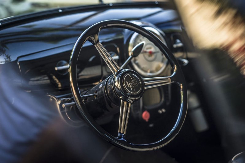 Lincoln Zephyr Scrape создавали на протяжении 4,5 лет и потратили на него 4500 часов работы. Однако этого того стоило: во время первого показа в 1998 году публика буквально ахнула от восхищения. lincoln, кастом, кастомайзинг