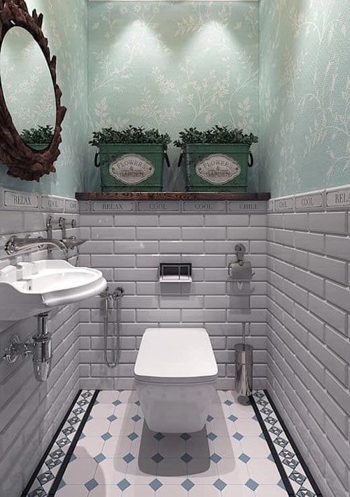 Хрущевские квартиры славятся своим небольшим размером, и ванная комната или туалет в них обычно являются одними из самых узких помещений.-12