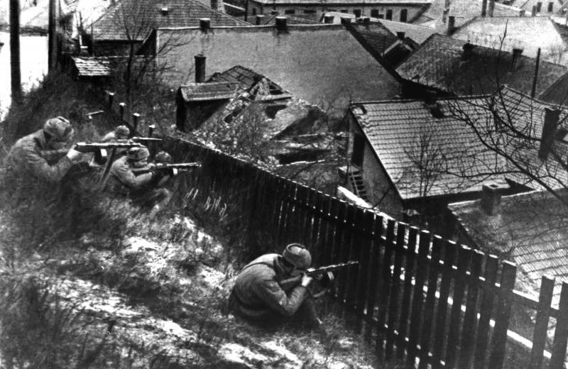75 лет назад советские войска взяли штурмом Будапешт 75 лет назад советские войска взяли штурмом Будапешт войска, Будапешта, Венгрии, фронта, города, Будапешт, Будапеште, противника, группировки, окружения, Советские, операции, войск, Украинского, армии, вермахта, наступление, венгерские, декабря, правительство