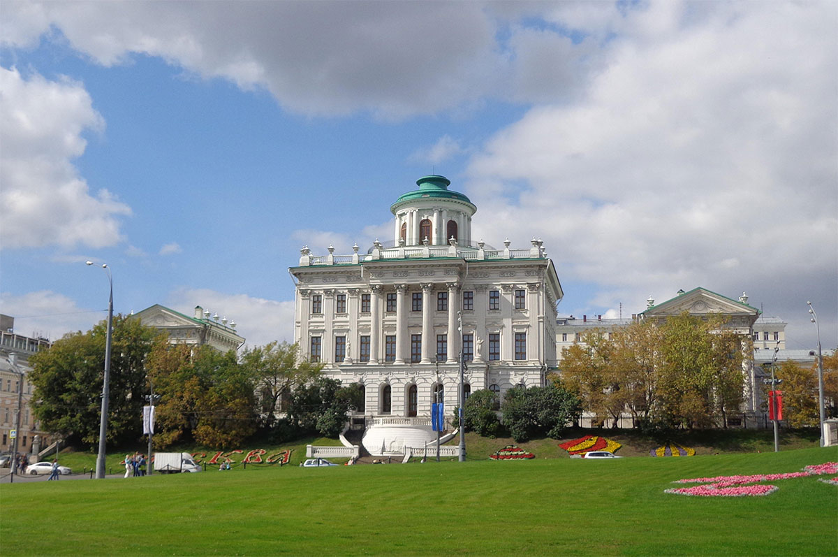 Дом пашкова в москве. Баженов в.и. дом Пашкова. 1784-86. Москва. В. И. Баженов. Пашков дом. 1784—1788 Гг. Москва. Здание дома Пашкова в Москве (1786). Дом дворец Пашкова в Москве.