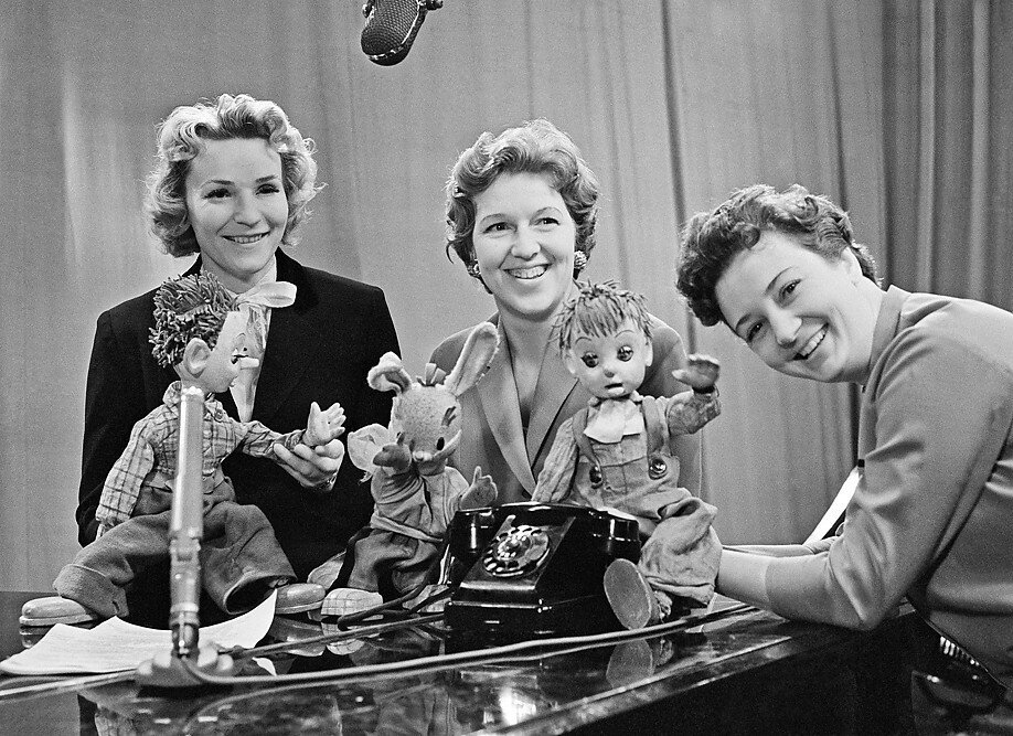 Первые дикторы ЦТ - Нина Кондратова, Валентина Леонтьева, Анна Шилова, 1959 год.