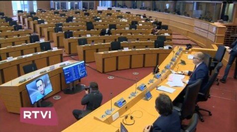 Навальный в Европарламенте: полный аншлаг Навальный в Европарламенте: полный аншлаг