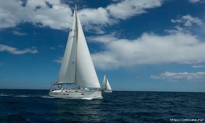 5 шикарных мест на планете для путешествия на яхте