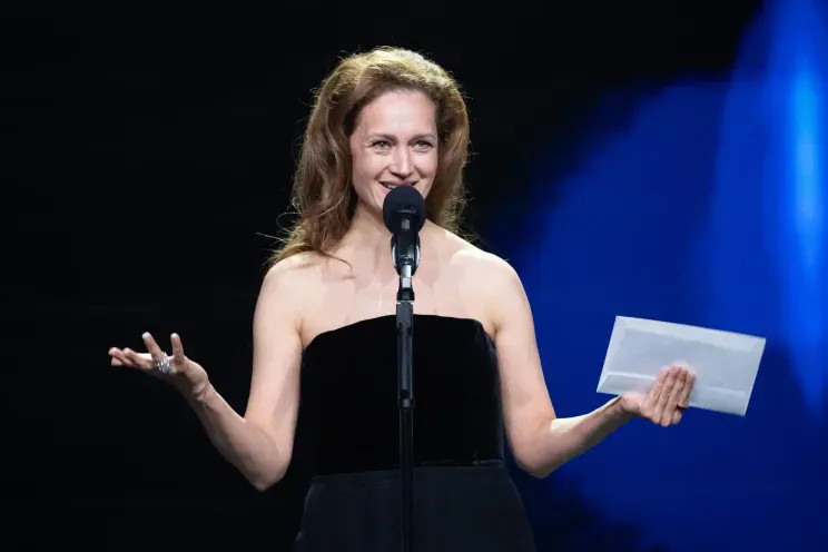 Виктория Исакова