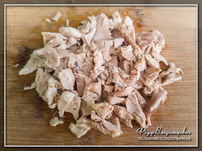 Салат «Эдельвейс» классический курицы, салат, нарезаем, выкладывается, перец, слоями, чесноком, майонез, чтобы, помидоры, снова, использовать, молотый, натираем, натертого, выкладываем, помидоров, салата, рецепт, порционно