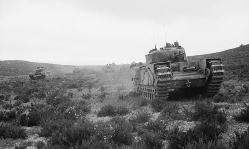 ​«Черчилли» Mk.I и Mk.III идут в атаку. Тунис, 1943 год - «Премьер» отправляется на передовую | Warspot.ru