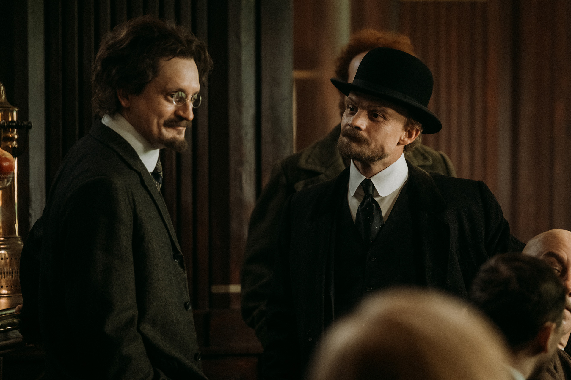 Кадр из сериала «Хроники русской революции»