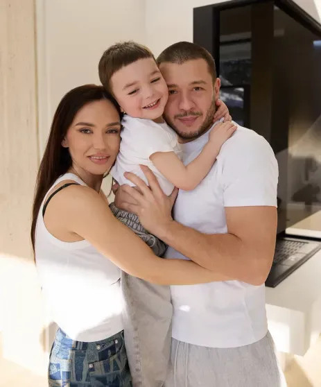 Ольга Серябкина показала новые фото с мужем и сыном в честь дня рождения Серябкина, мужем, сыномОльга, который, Начкебией, Серебро, Ольга, сыномНапомним, концертным, вскоре, встречаться, начали, Начкебия, сразу, возникли, отношения, романтические, директором, СерябкинойОльга, вышла