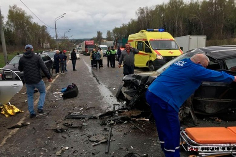 Владелец фирмы-поставщика сухих пайков для российской армии и спецслужб Михаил Рудов устроил аварию аварии,авто и мото,автоновости,Россия