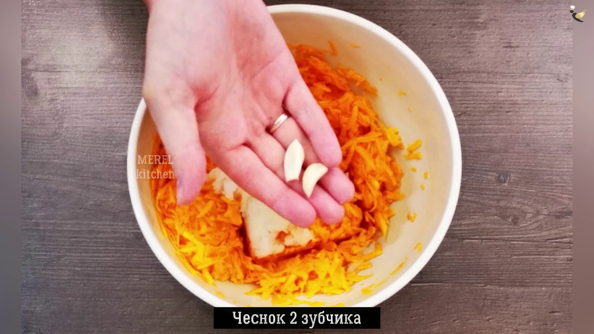 Вкусный рецепт из тыквы «Тыквянники»: быстро, просто и прекрасно подходит на завтрак тыквы, очень, тыкву, нужно, терке, натираем, крупной, примерно, получается, тыкве, сковородку, который, вкусно, ложки, через, лчерный, штмука, добавляюяйцо, Осенняя, молотый