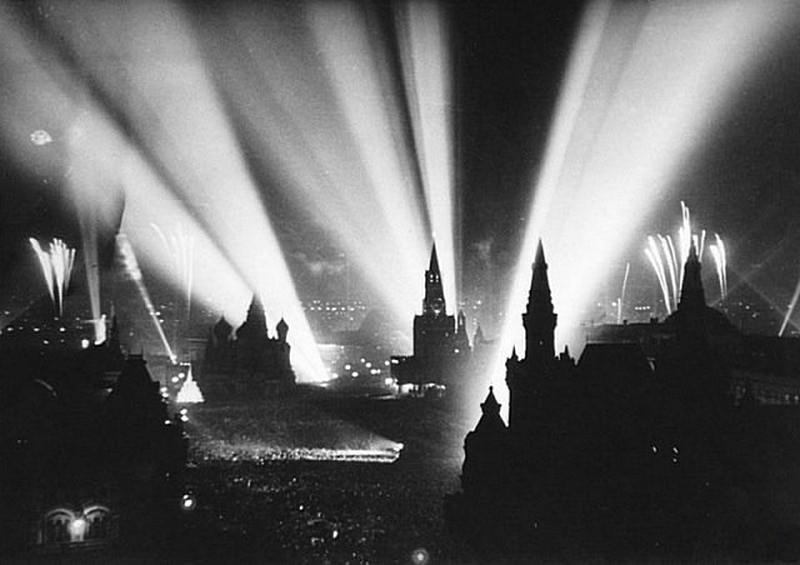 63. 1945. День Победы в Москве.. 20 век, история, фотография