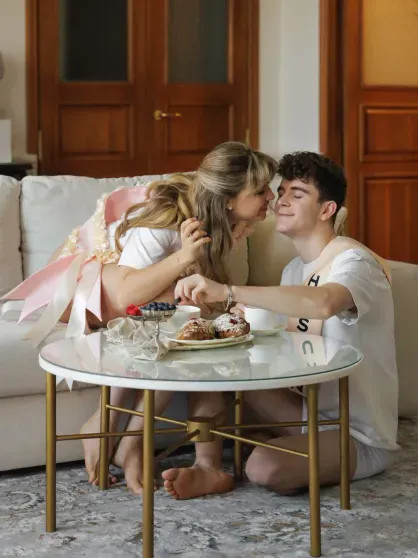 Артур Бабич и Аня Покров показали первую фотосессию в статусе мужа и жены Артур, Покров, Бабич, БабичАня, БабичАртур, время, Блогеры, Предложение, Подготовка, Алтай, путешествия, прошлого, сделал, роман, спустя, только, подтвердили, подробно, скрывали, Долгое