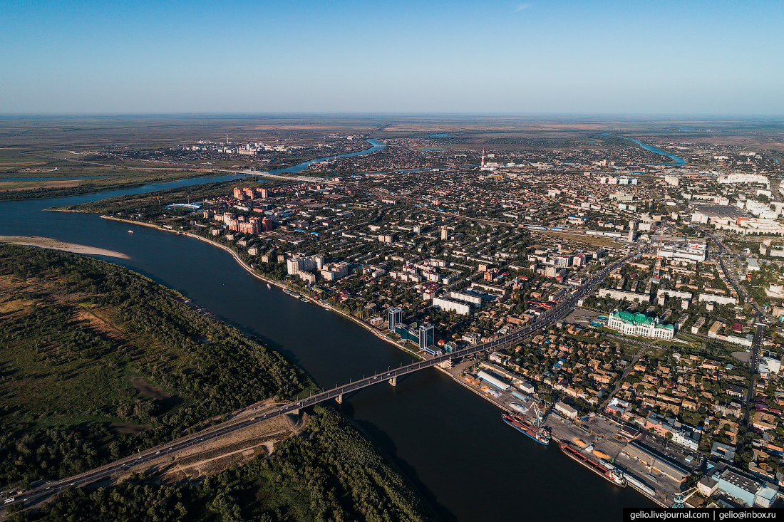 Астрахань с высоты мост