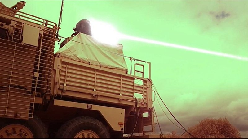 Испытания системы высокоэнергетического лазерного оружия HELWS