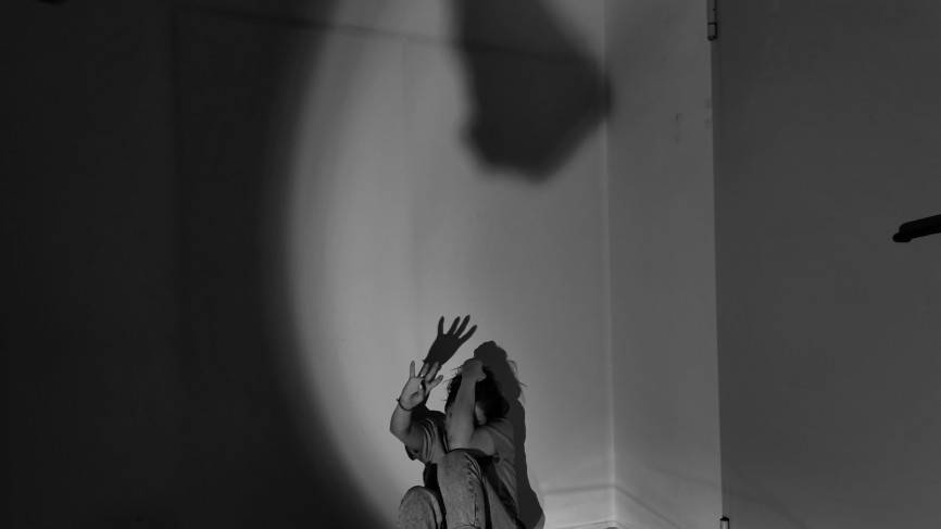 Соседка убитых в Кызыле девочек слышала детские крики в ночь трагедии