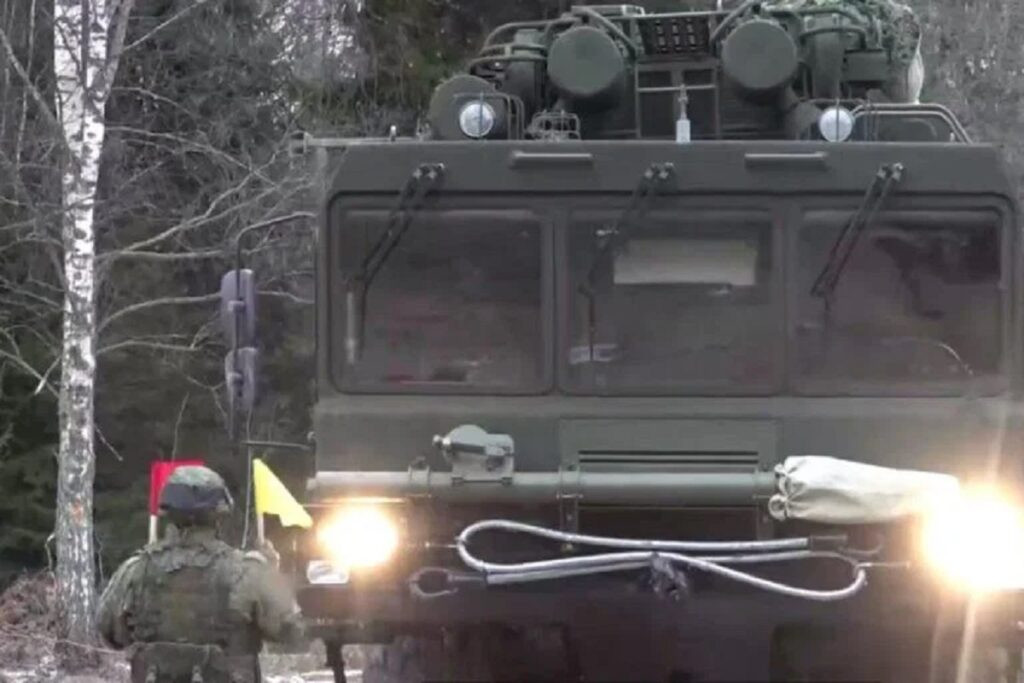 ВС РФ ударили «Орешником» по Украине в ответ на атаку по резиденции Путина