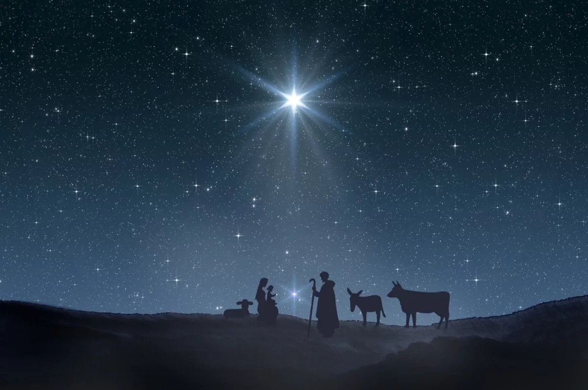 В канун Рождества (в ночь с 6 на 7 января) Солнце, Венера и Марс практически сольются на небе, образуя своеобразную Вифлеемскую звезду.