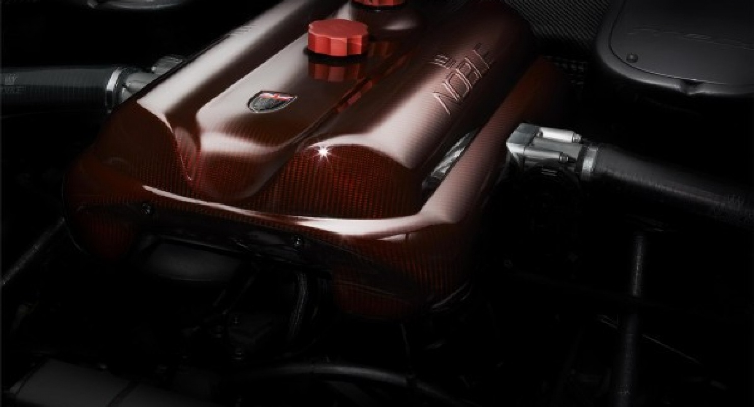 «Всегда следует возить с собой красивую девушку» или особенности создания автомобилей Noble