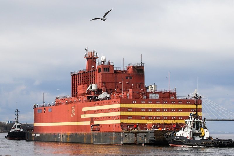 Первый в мире плавучий атомный энергоблок отправился из Санкт-Петербурга в Мурманск Академик Ломоносов, плавучей атомной, фоторепортаж, энергоблок