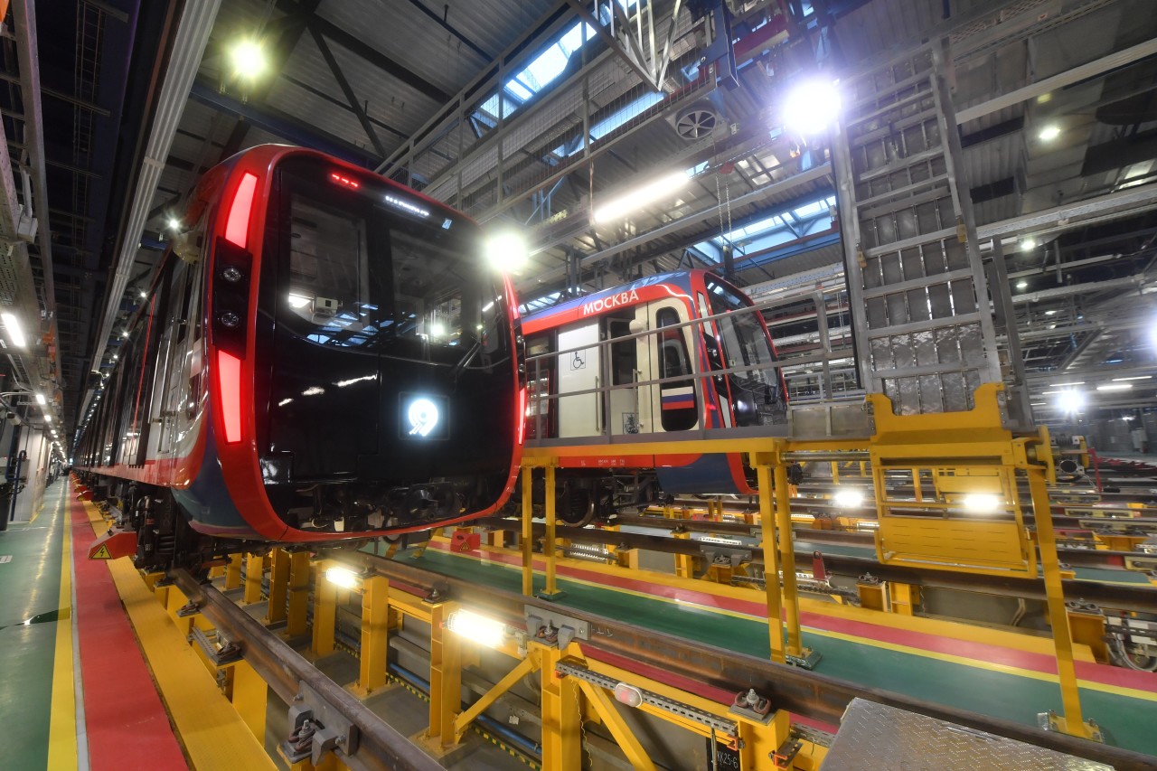 Собянин открыл третье электродепо для Большой кольцевой линии метро