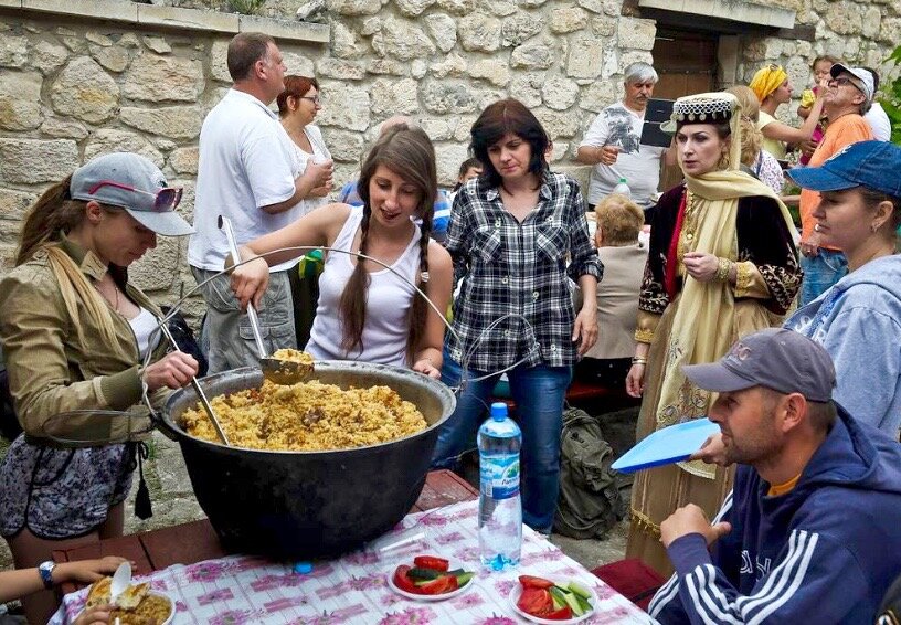 Праздник в Джуфут-Кале.