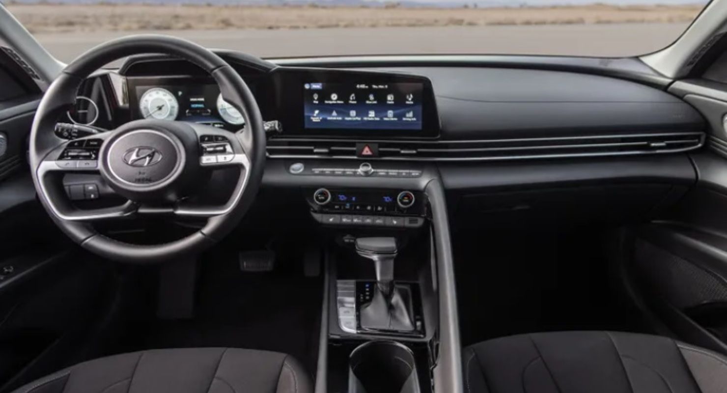 Блогер раскритиковал дизайн Hyundai Elantra 2021 года