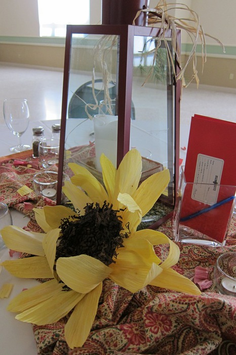 Подсолнухи из кукурузных листьев с кофейными зернами, Подсолнухи из кукурузных листьев с кофейными зернами, сделай сам,Хенд мейд,цветы из фетра