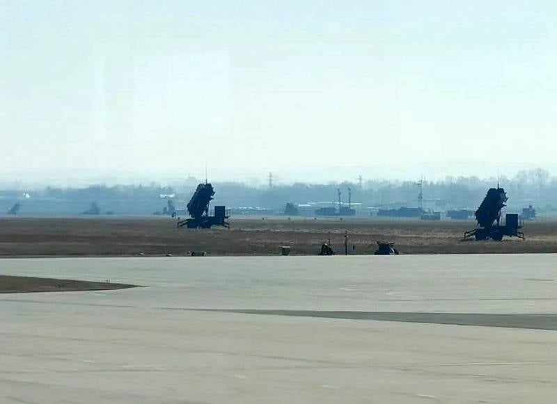 Как так Украина попала в НАТО? украина