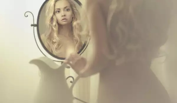 Как очистить зеркало от негативной энергии