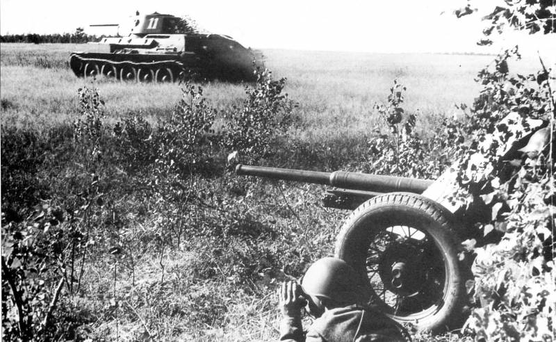 Почему Т-34 проиграл PzKpfw III, но выиграл у "Тигров" и "Пантер". Возрождение танковых корпусов Почему Т-34 проиграл PzKpfw III, но выиграл у "Тигров" и "Пантер". Возрождение танковых корпусов оружие