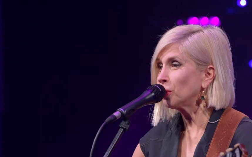 Певица Свиридова отказалась помогать своему умирающему продюсеру