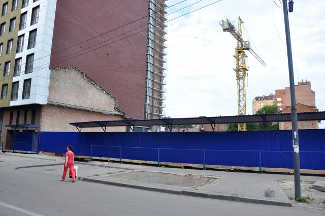 Прямые попадания. Более 150 исторических зданий уничтожено в Ростове за последние 10 лет!!! сейчас, города, здание, начало, здания, конец, Администрацией, застройки, затем, которые, вместе, историческую, архитектуры, жилой, середине, объектов, теперь, место, минимум, зданий