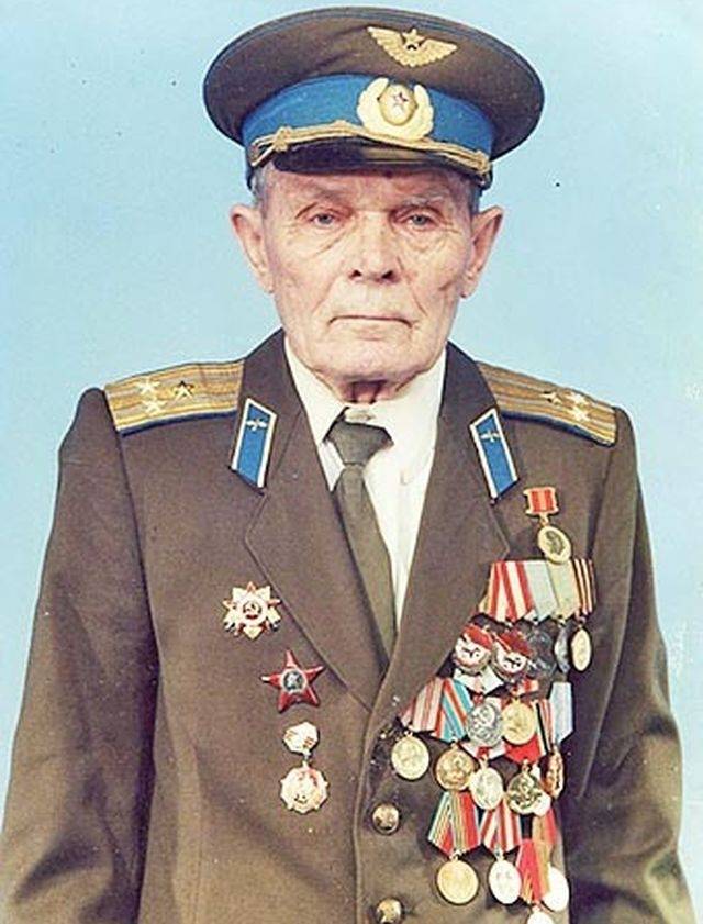 Лётчик Мельников: рождённый в рубашке Лётчик Мельников: рождённый в рубашке история