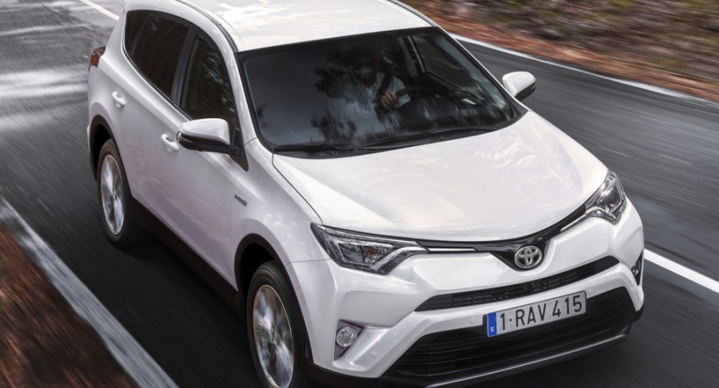 Toyota переписала ценники на обновленный RAV4 2024 года Автомобили