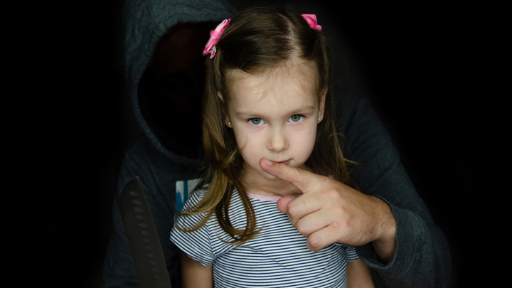 БОЛЬШАЯ ТЕОРИЯ КАТАСТРОФЫ: ГЛОБАЛЬНАЯ СЕТЬ ПЕДОФИЛОВ РЕАЛЬНА, МОГУЩЕСТВЕННА И БЕСПОЩАДНА