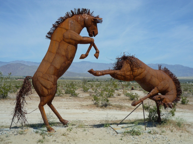 Скульптуры в пустыне Анза Боррего в Калифорнии Скульптуры в пустыне Анза Боррего в Калифорнии авиатур