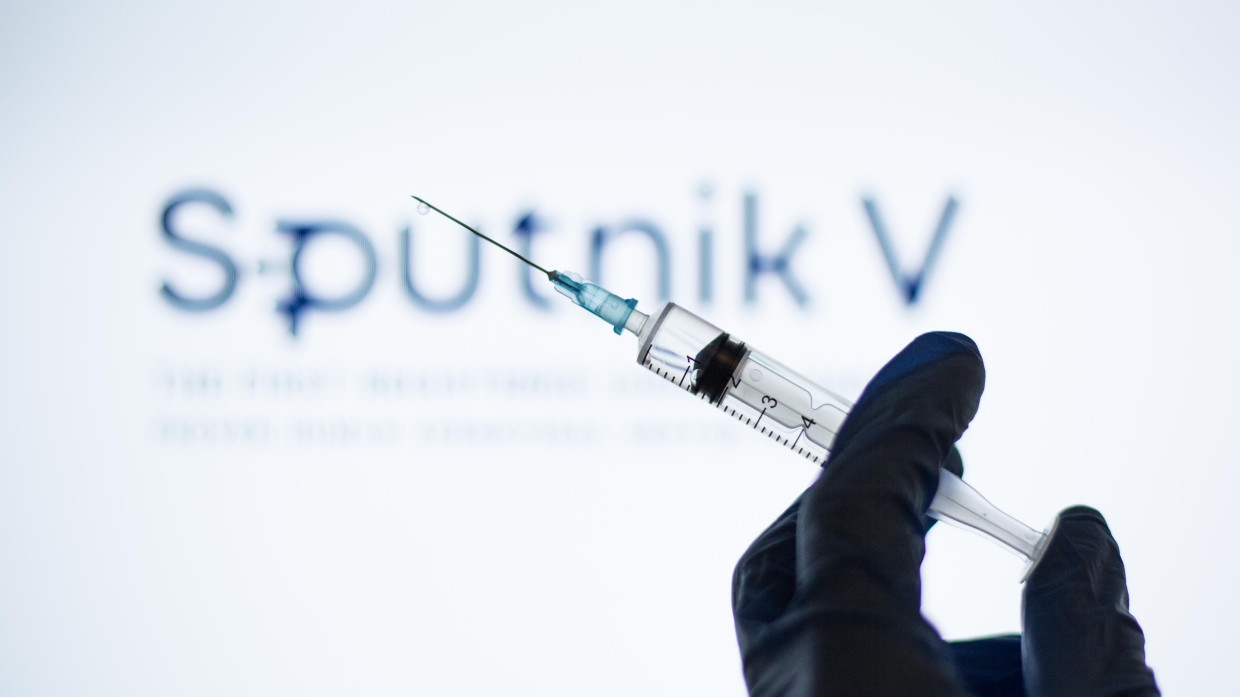 Вакцинация сформирует коллективный иммунитет к коронавирусу у 80% населения Общество