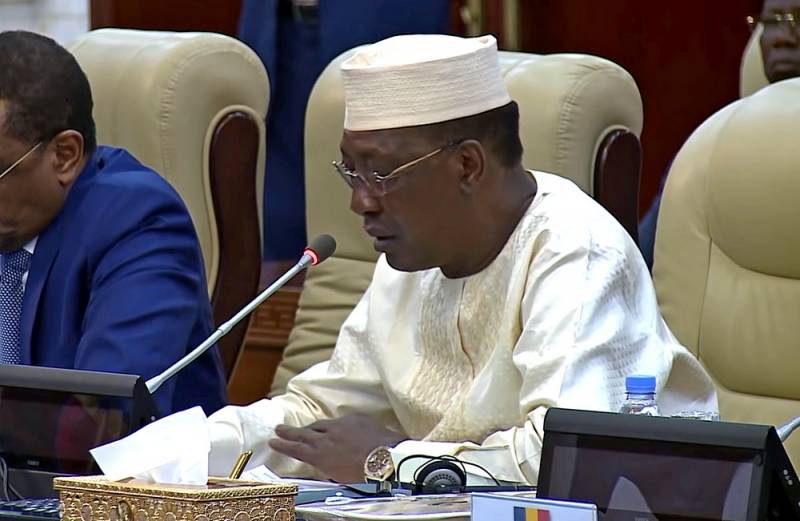 США могут повесить на Россию убийство президента Чада