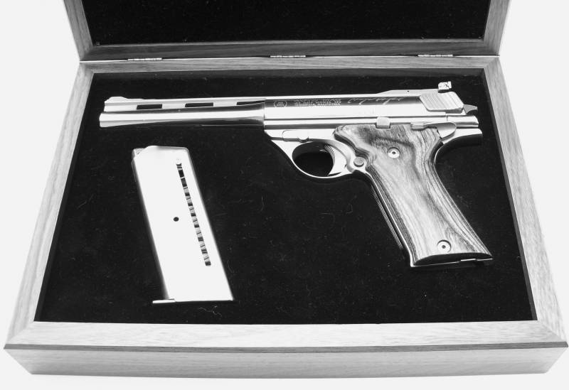 Аристократ из Пасадены. Вариации на тему Auto Mag Аристократ из Пасадены. Вариации на тему Auto Mag оружие