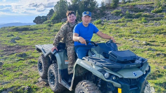 В Горном Алтае сотрудники МЧС спасли барнаульца, который заблудился в горах