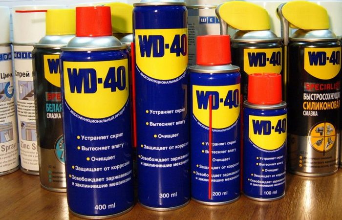 Удаление чернильных пятен: пригодится WD-40.