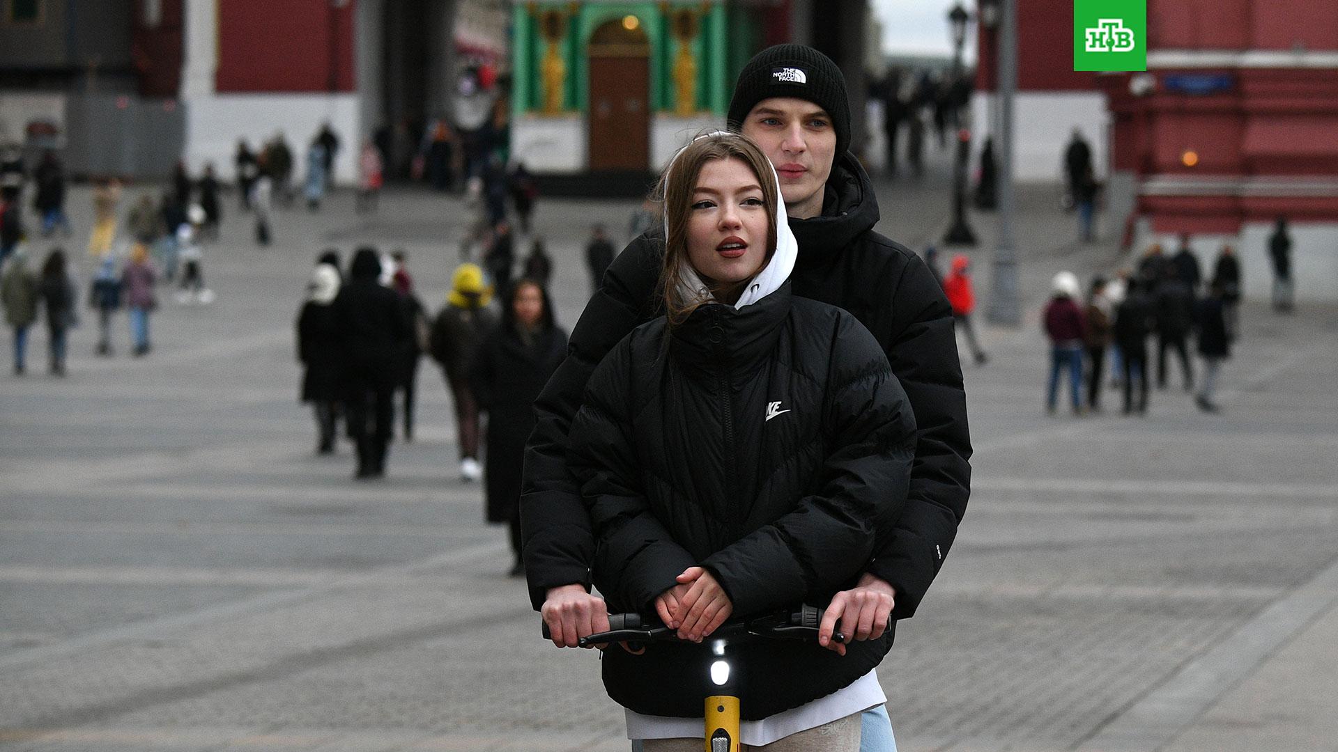 40 градусов в москве. Москва в конце сентября. Москва сейчас фото. Выходные в Москве. Москва градусы.