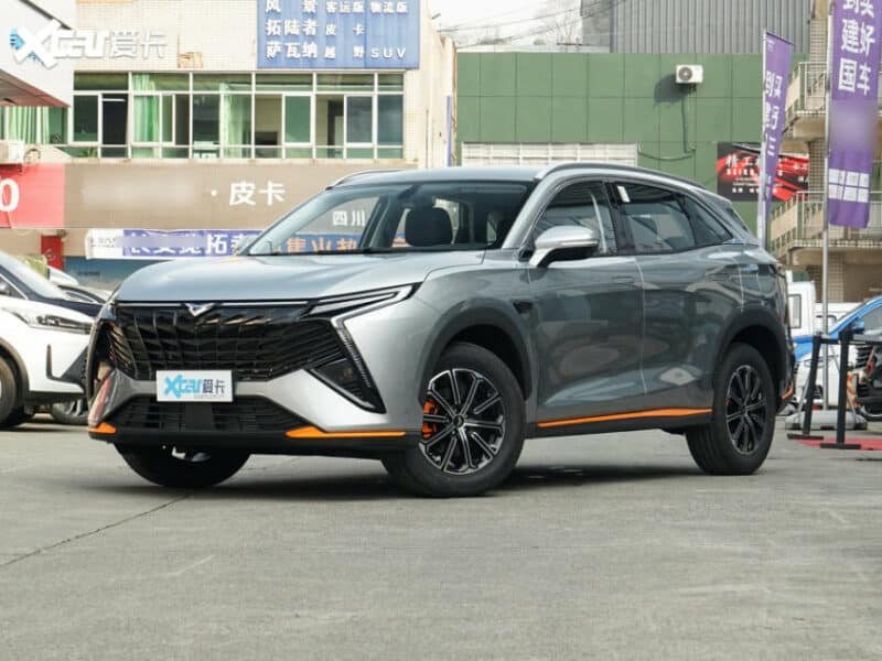 Kaiyi Auto выпустила внедорожник Kunlun, 7-местный внедорожник стоимостью 14 500 долларов США. на платформе i-FA