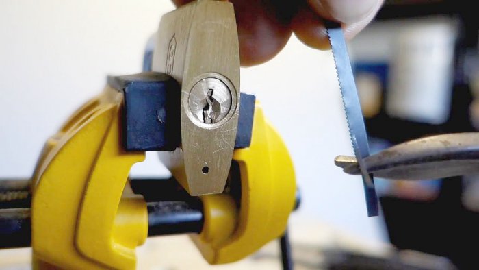 Как вытащить обломок ключа из замка ключ в замке,мастер на все руки,полезные советы