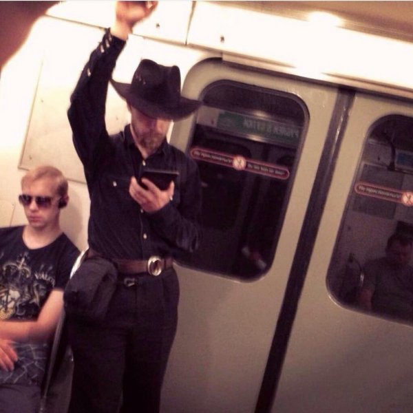 Модники и чудаки из метро Модники и чудаки из метро позитив,смешные картинки,юмор